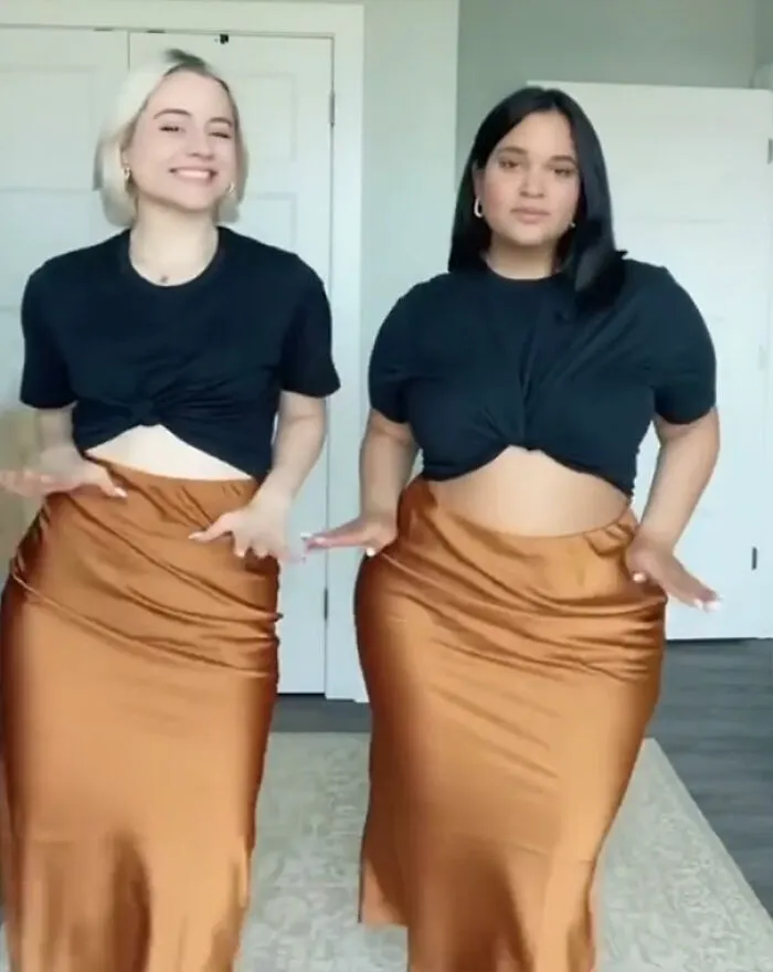 Two Friends Demonstrate How The Same Outfit Looks On Their Different Body Types (30 New Pics)