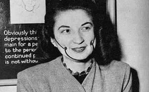 14 "Obscure Beauty Trends" Throughout History That Sound So Bizarre Now