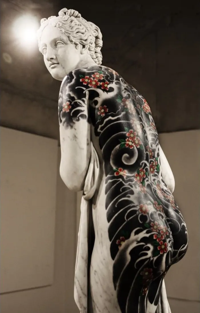 Italian Artist Proves Tattoos Look Good On More Than People’s Skin By Putting Them On His Sculptures (25 Pics)