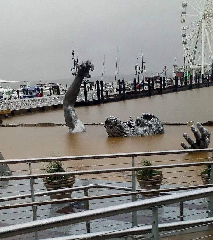 Maryland National Harbor Statue 'The Awakening'
