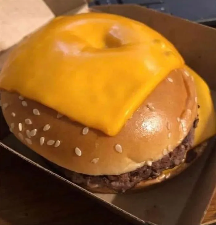 Pedí extra de queso. Quizá era su primer día