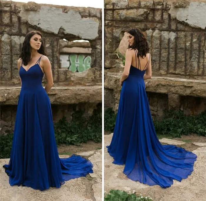 Vestido para las fotos del compromiso, que yo misma diseñé y confeccioné