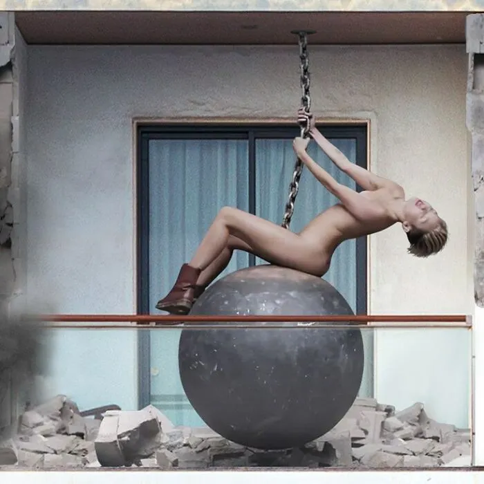 This Artist Photoshopped 30 Memes Living Together In An Apartment Building