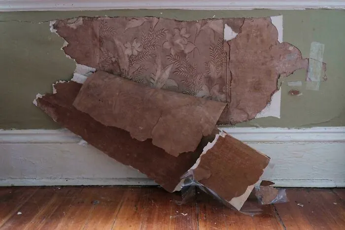 Wall Fell Apart Giving A Glimpse Into The Past.