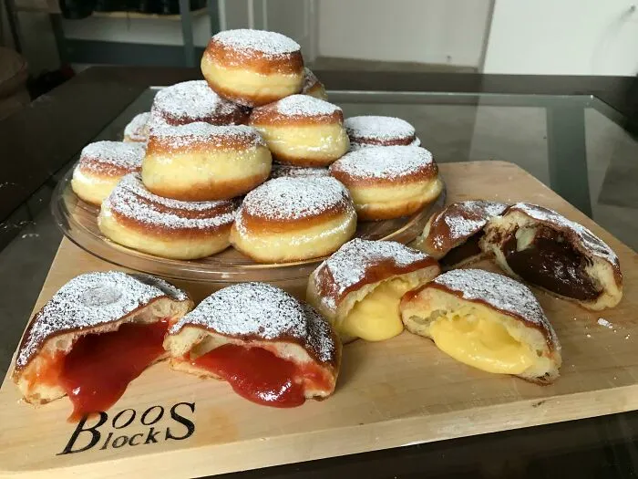 Bollos caseros (rellenos de guayaba, crema de vainilla y ganache de chocolate)