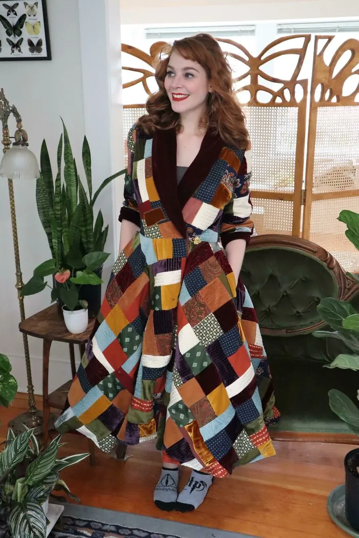 I Made The Dressing Gown That Bilbo Wears In The First Hobbit Movie (M7875)