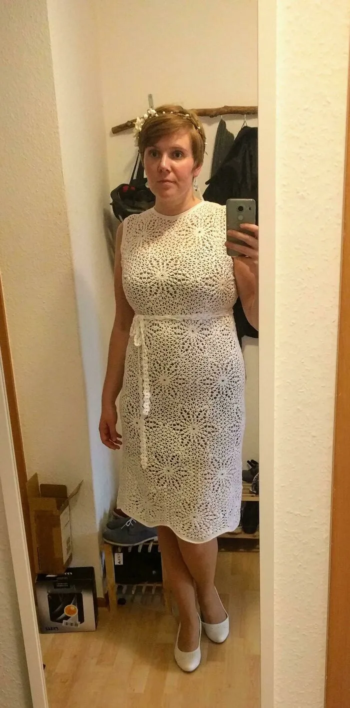 Una foto de mi vestido de novia de ganchillo