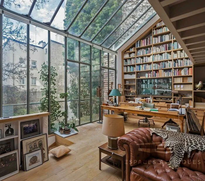 The Architecture Of This Home Office/Library Located In The 13th Arrondissement Of Paris