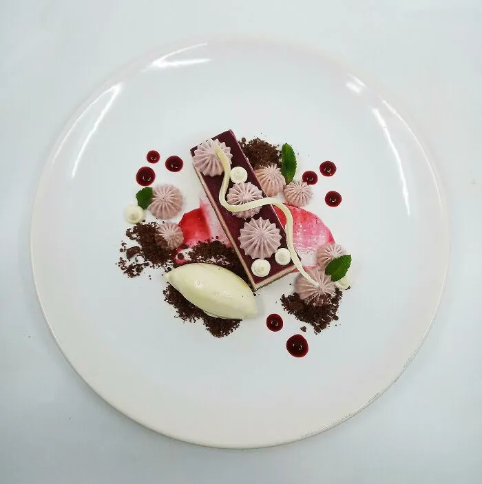 White Chocolate Cheesecake, Tarragon Cremeux, Blackberry Cremeux, Blackberry Gel, Tarragon Ice-Cream, Chocolate Crumble - Version 2