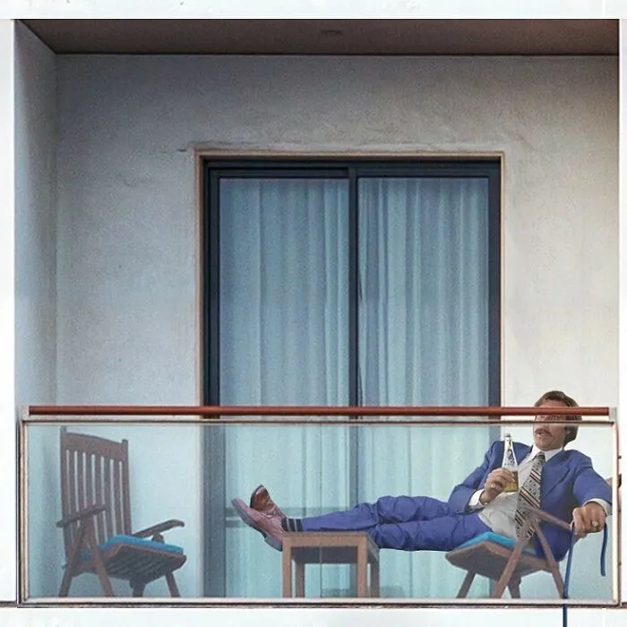 This Artist Photoshopped 30 Memes Living Together In An Apartment Building