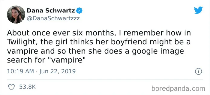 People Are Re-Watching The 'Twilight Saga' And Realizing How Crazy It Was, Here're 40 Hilarious Memes About It