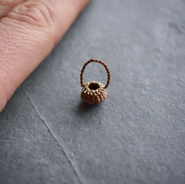Self-Taught Artist Transforms Leaves And Weeds Into 30 Mini Hand-Woven Baskets