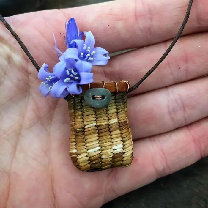 Self-Taught Artist Transforms Leaves And Weeds Into 30 Mini Hand-Woven Baskets
