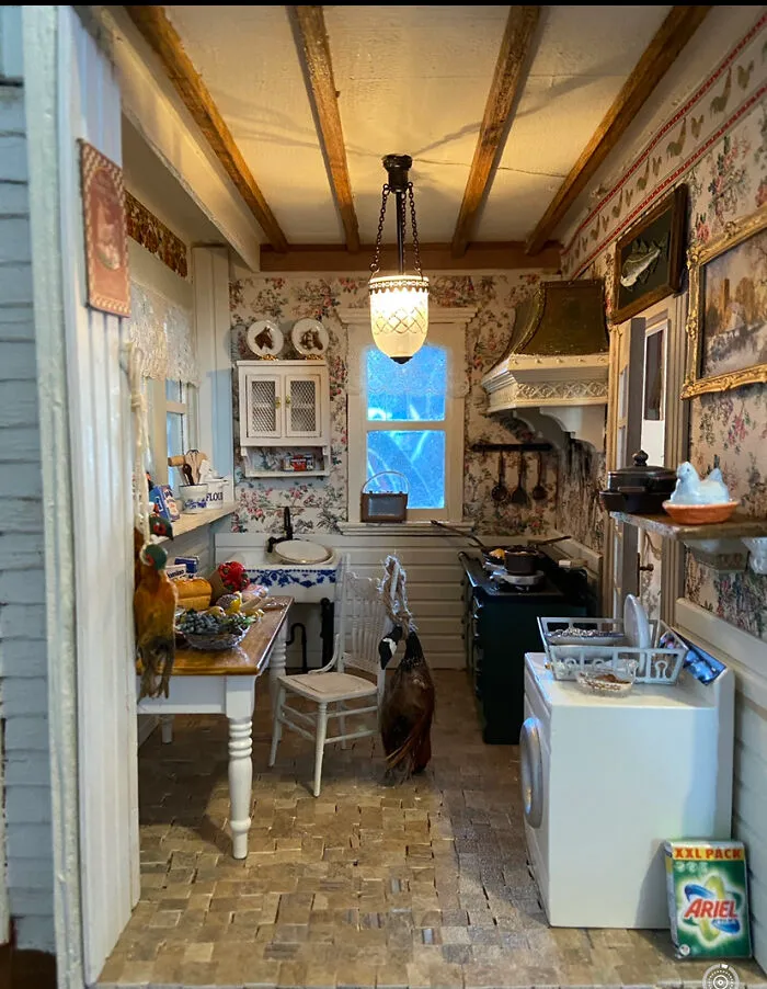 My Dollhouse Miniatures