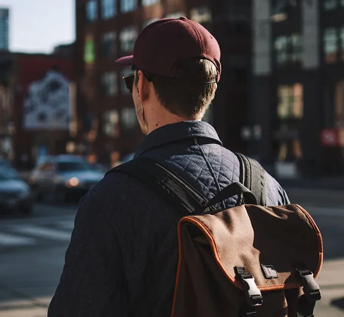 29 People Share How They Can Tell If A Tourist Is American
