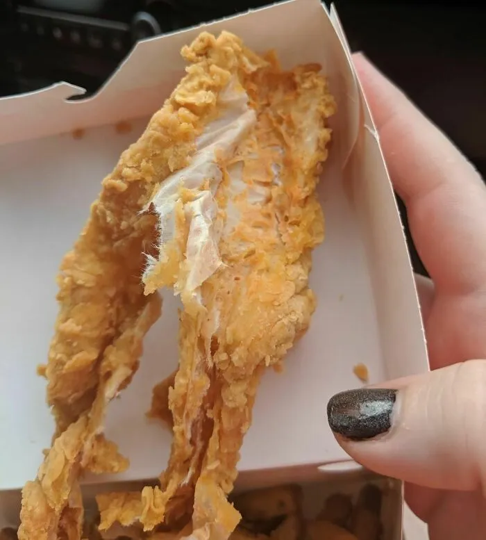A ella le dieron su favorito en Popeyes. ¡Con envoltorio rebozado!