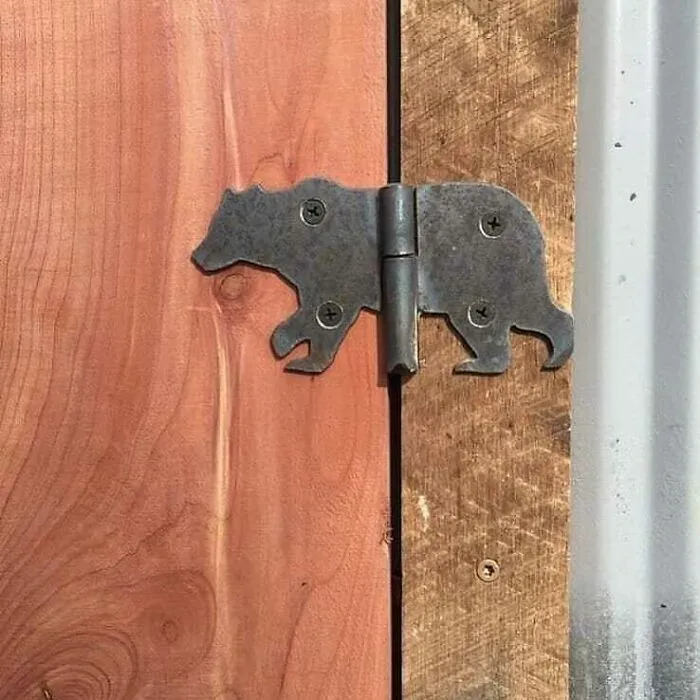 Bisagras de puerta muy creativas