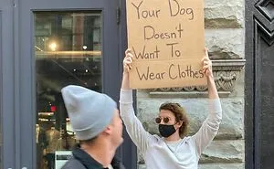 Dude Keeps Protesting Annoying Everyday Things With Funny Signs (35 New Pics)