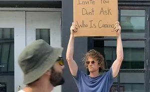 Dude Keeps Protesting Annoying Everyday Things With Funny Signs (35 New Pics)