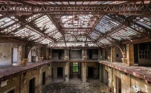 I Visited Creepy Abandoned Steel Industry Headquarters And Captured These 12 Photos