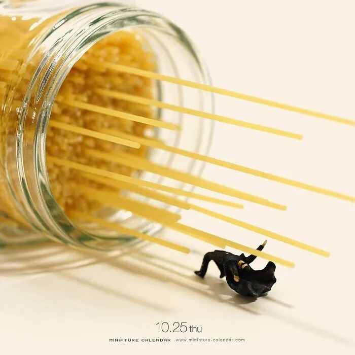 Japanese Artist Has Been Creating Miniature Dioramas Every Day For Seven Years (45 New Pics)