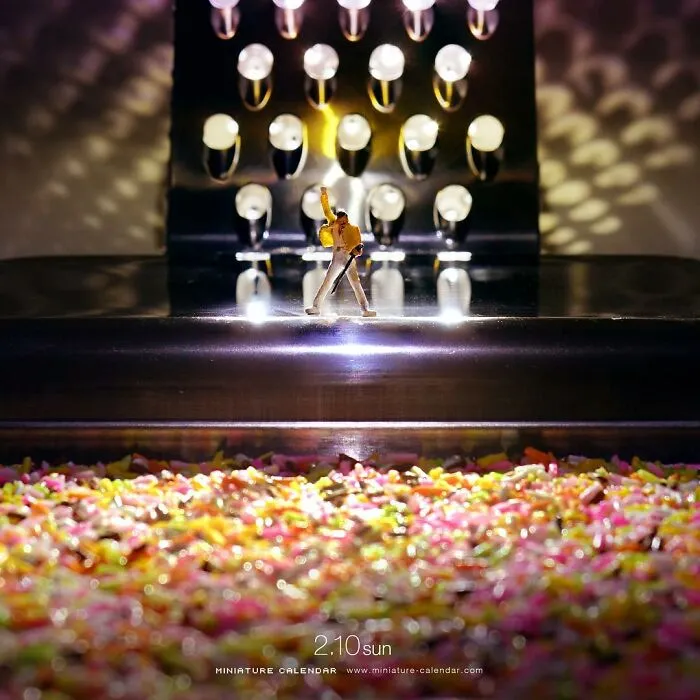 Japanese Artist Has Been Creating Miniature Dioramas Every Day For Seven Years (45 New Pics)