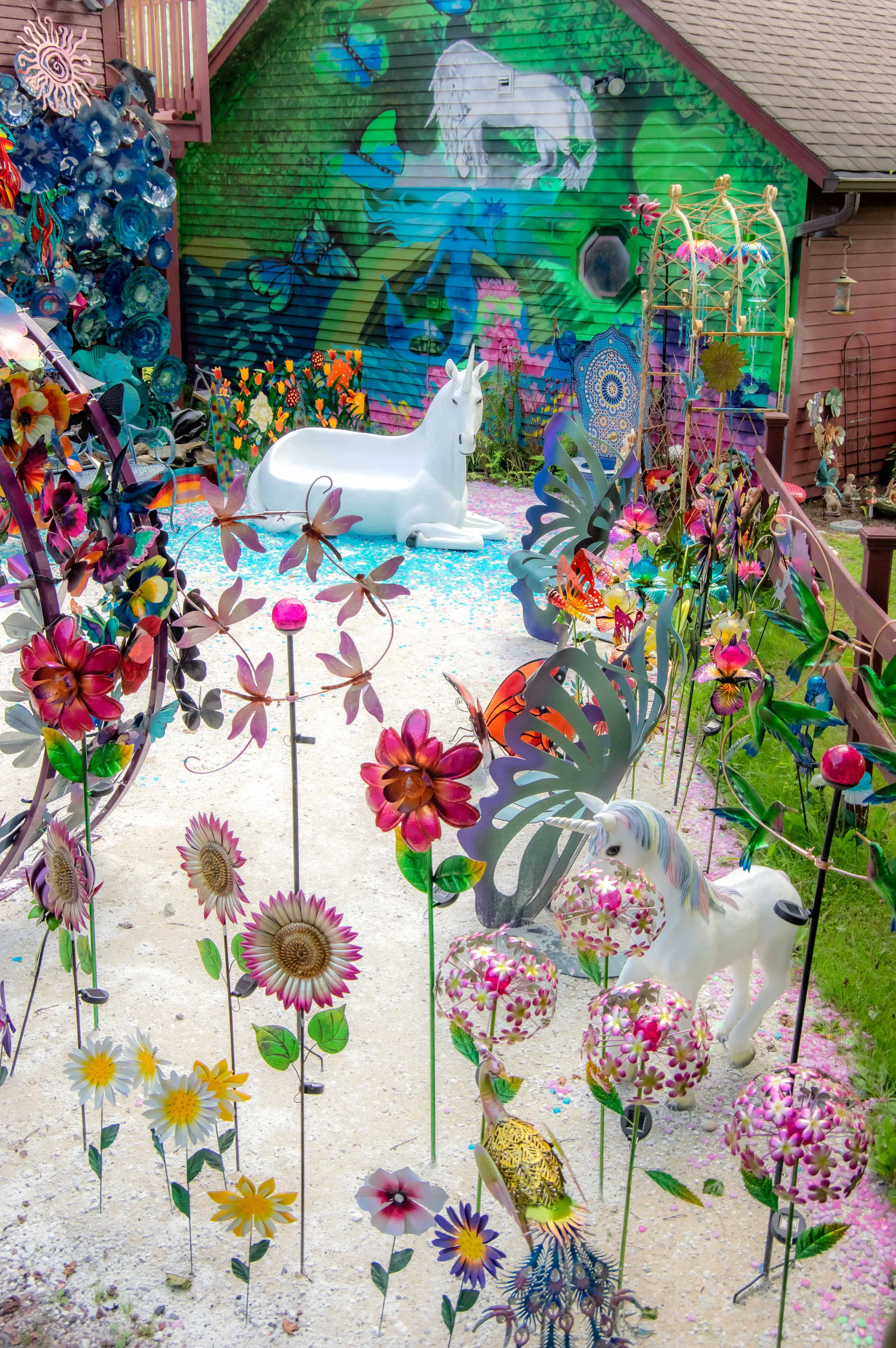 I Created A "Magic Garden!"