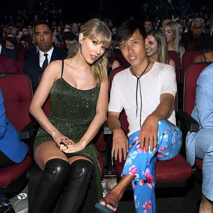 Guy Creates Funny And Silly Edits Of Him Hanging Out With Celebrities (78 Pics)
