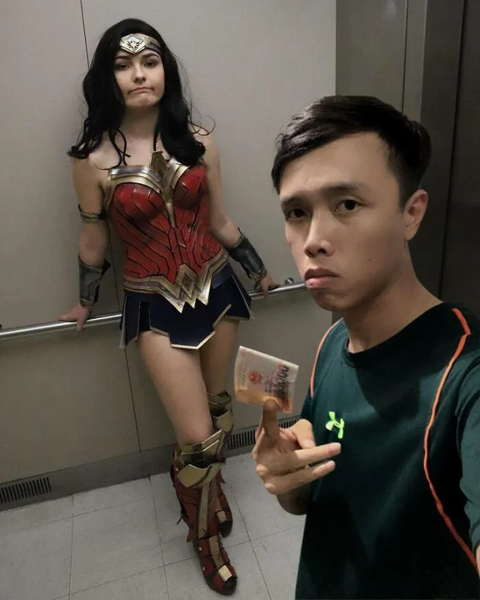 Guy Creates Funny And Silly Edits Of Him Hanging Out With Celebrities (78 Pics)