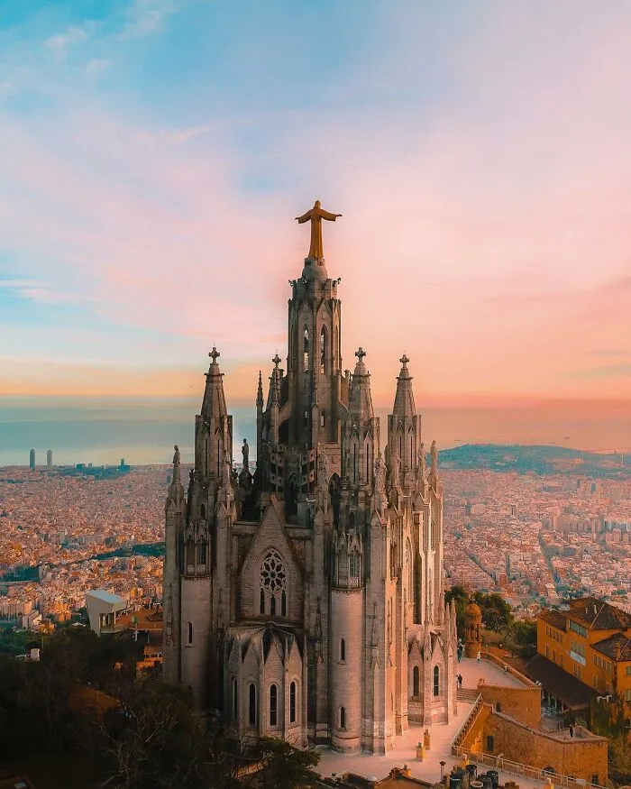 This Photographer Is Traveling The World With His Camera, Here Are 30 Of His Most Beautiful Pictures