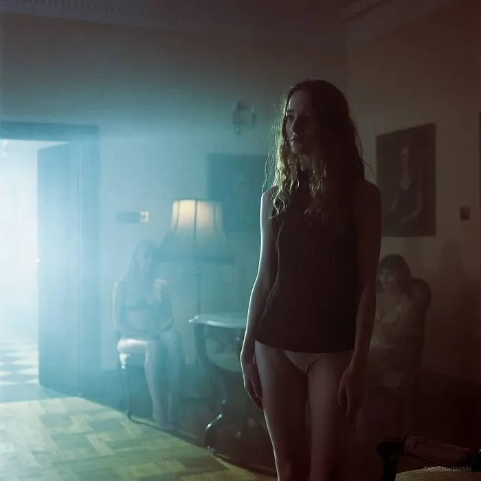 Photographer Uses An Analog Camera To Capture Eerie And Surreal Photos Of People (30 Pics)