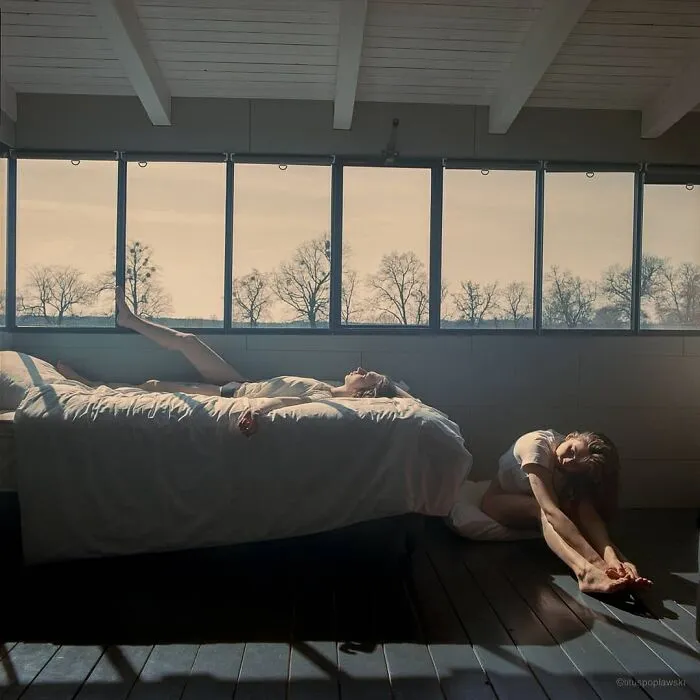 Photographer Uses An Analog Camera To Capture Eerie And Surreal Photos Of People (30 Pics)