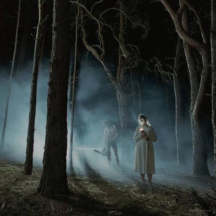 Photographer Uses An Analog Camera To Capture Eerie And Surreal Photos Of People (30 Pics)