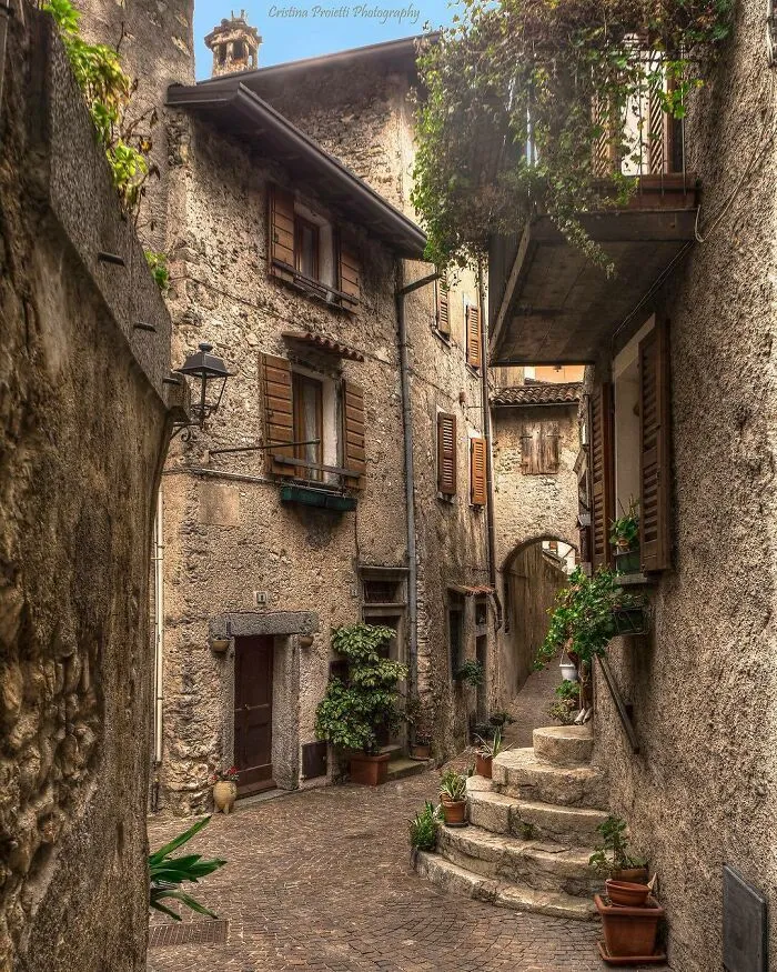 Italia