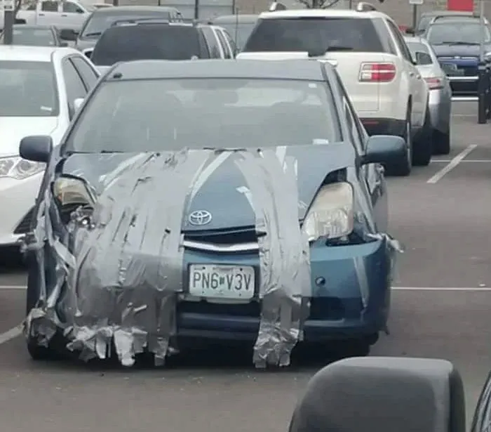 This Facebook Group Documents Examples Of Bad Drivers, And Here Are 35 Of Their Funniest Posts