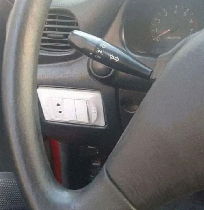 This Facebook Group Documents Examples Of Bad Drivers, And Here Are 35 Of Their Funniest Posts