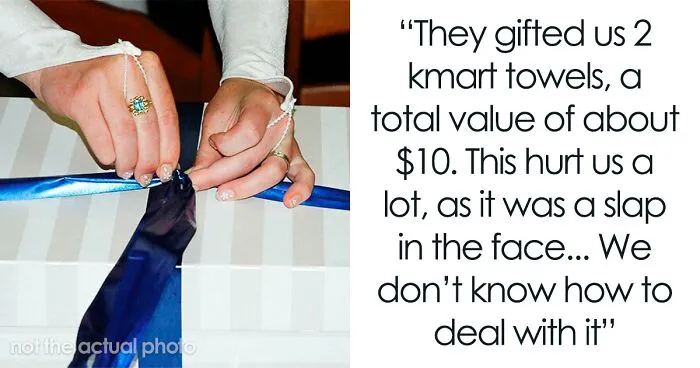 Bride Tries To Shame Guest Over $10 Wedding Present, Gets Shamed Herself Instead
