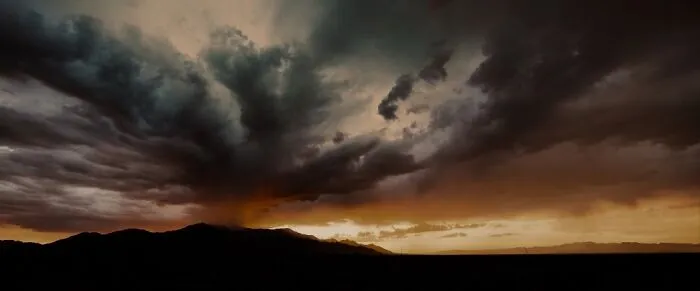 I Like To Collect Beautiful Scenes From Movies On My Handset.