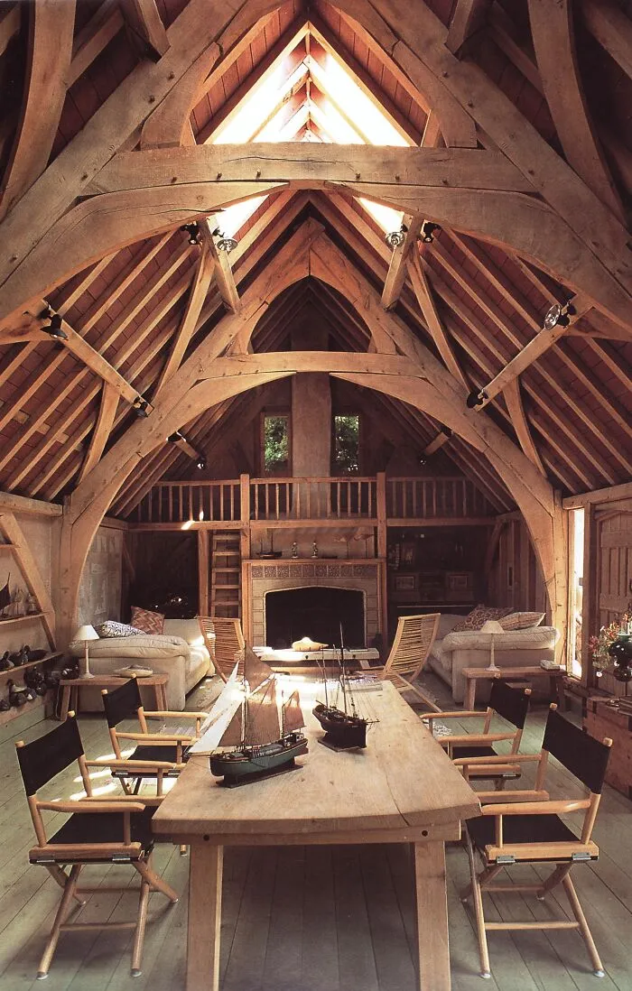 Some Cruck Frame Awesomeness For You