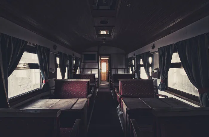 Here Are 34 Eerily Beautiful Liminal Spaces I Captured (34 Pics)