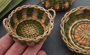 Self-Taught Artist Transforms Leaves And Weeds Into 30 Mini Hand-Woven Baskets