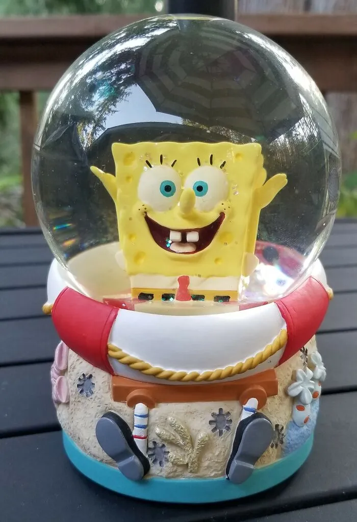 Who Lives In A Pineapple..... $1.25 And It Plays The Song