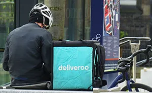 Mom Forces Son To Apologize For Racist Joke To Chinese Delivery Guy Who Already Had It Rough, Dad Doesn’t Like The Punishment
