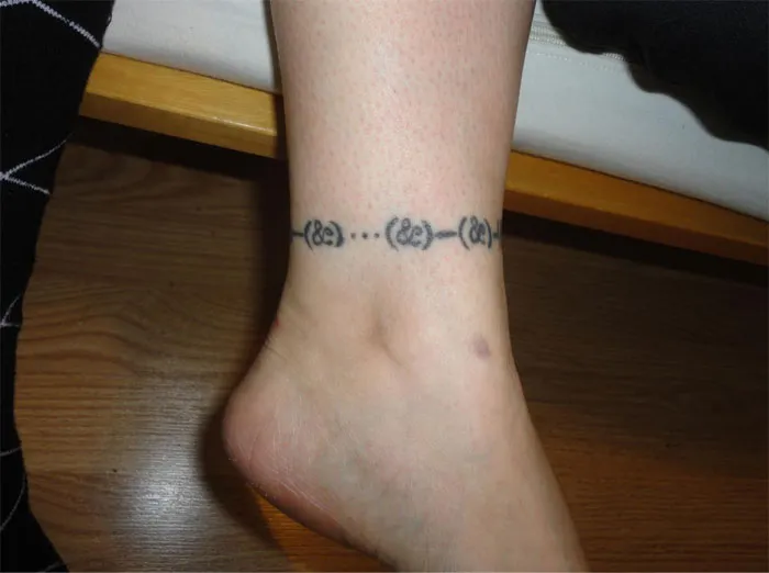 16 Tatuadores que tuvieron que lidiar con los peores "vírgenes del tatuaje", tal y como se comparte en este grupo online