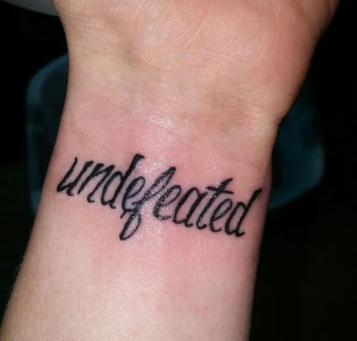 16 Tatuadores que tuvieron que lidiar con los peores "vírgenes del tatuaje", tal y como se comparte en este grupo online