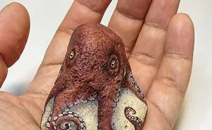 I Paint 3D Miniature Animals On Stones To Reflect Their Character And Spirit (30 Pics)