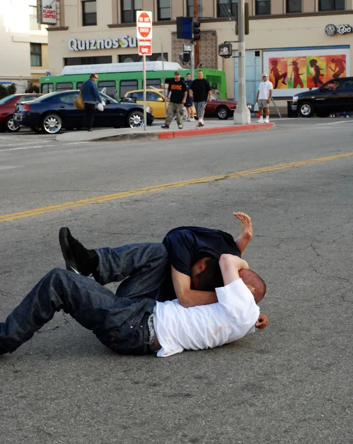 People With 'Street Smarts' Are Sharing Advice That Can Save People In Dangerous Situations (40 Tips)