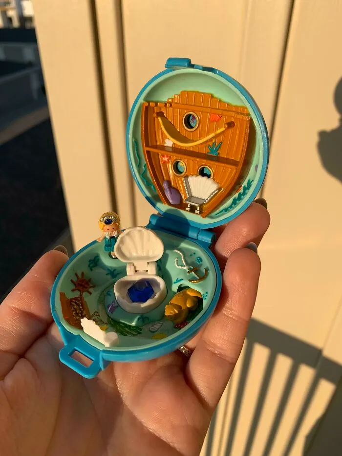 Polly Pocket. Ordered It Off Of Ebay And Cried When I Saw It Because The Nostalgia Hit So Hard