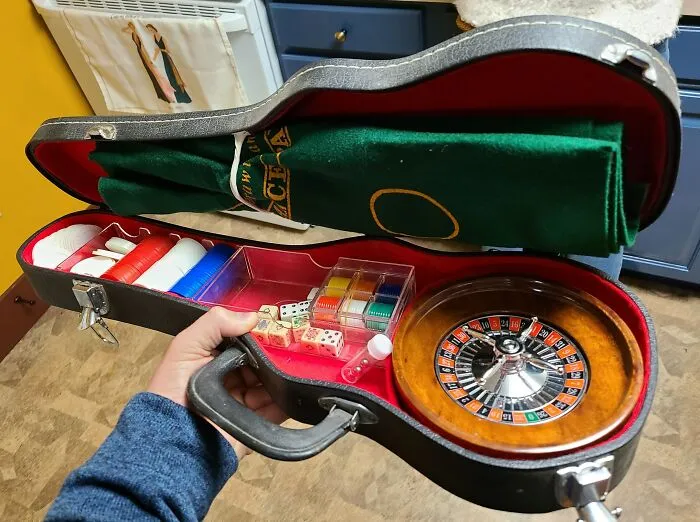 Thought Someone Was Throwing Away An Old Violin. Nope, It's Roulette!