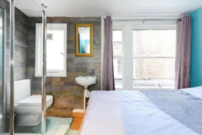 Pay £1001 To Watch Your Partner Take A S**t From The Luxury Of Your Bed